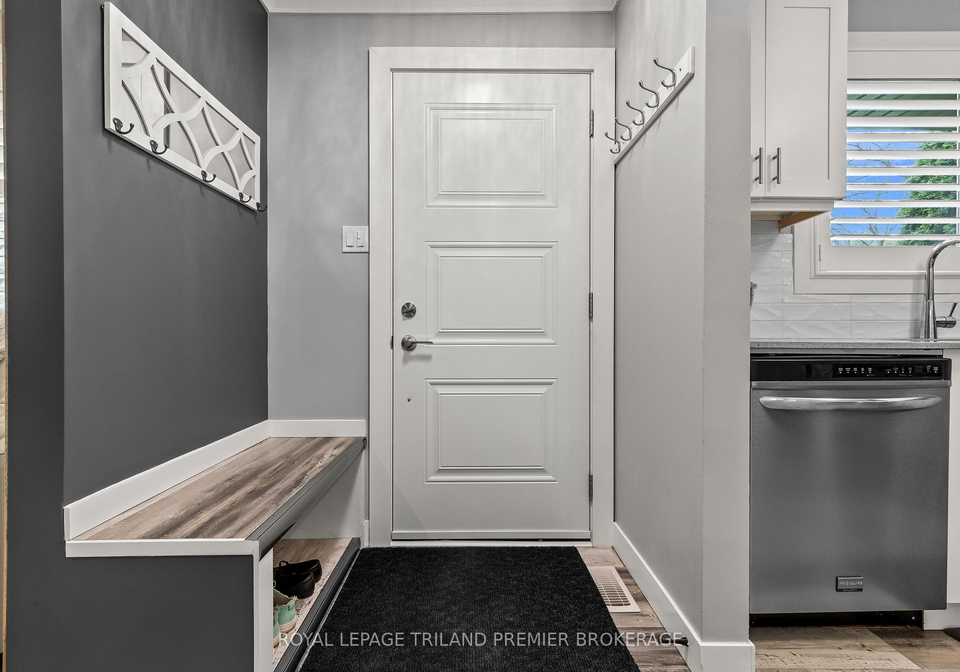251-highview-crescent-london-south-ontario-x12127664