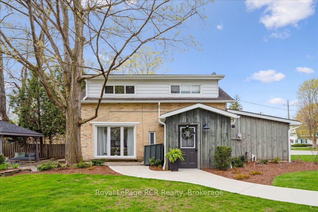 204-durham-street-e-wellington-north-ontario-x12128205
