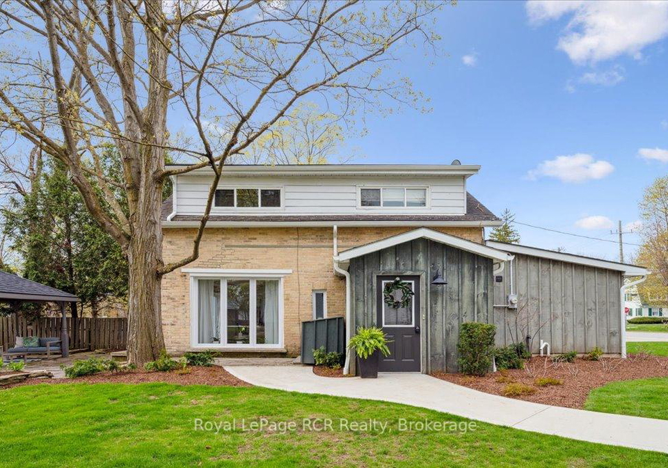 204-durham-street-e-wellington-north-ontario-x12128205