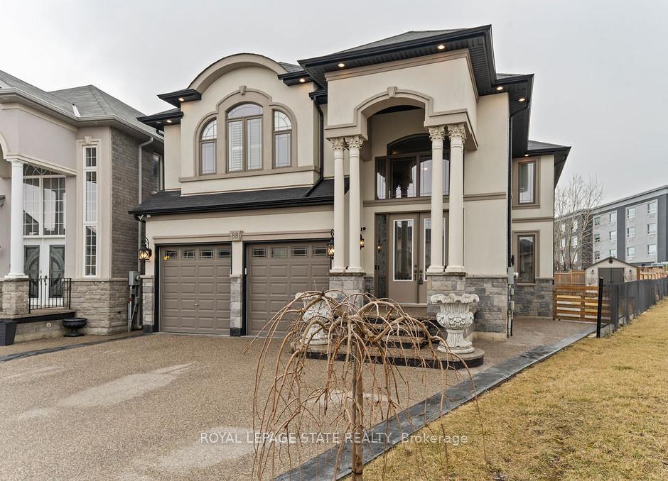88-chartwell-circle-hamilton-ontario-x12128216