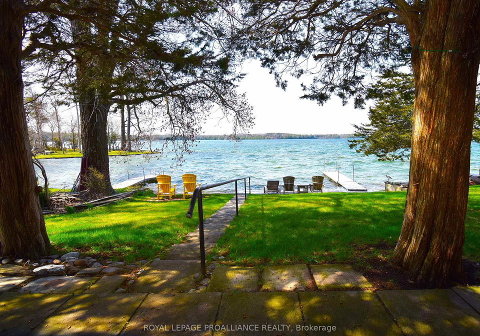 340-county-road-7-prince-edward-county-ontario-x12128779