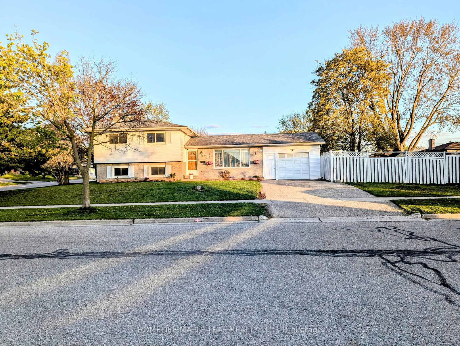 261-overlea-drive-kitchener-ontario-x12128812