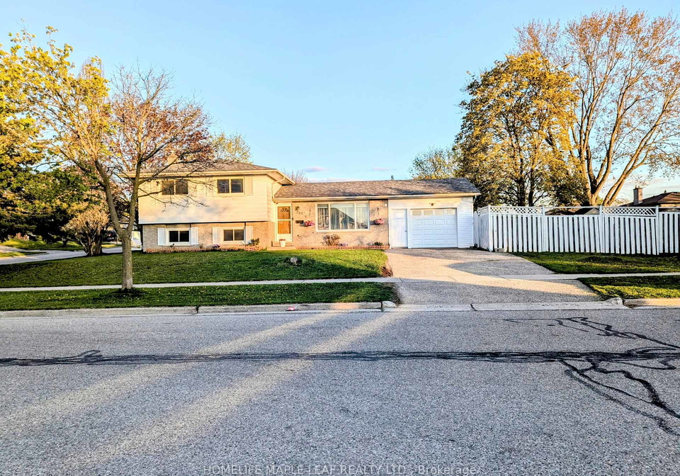 261-overlea-drive-kitchener-ontario-x12128812