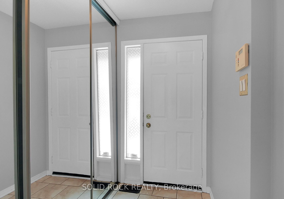 12-notman-way-ottawa-ontario-x12128832