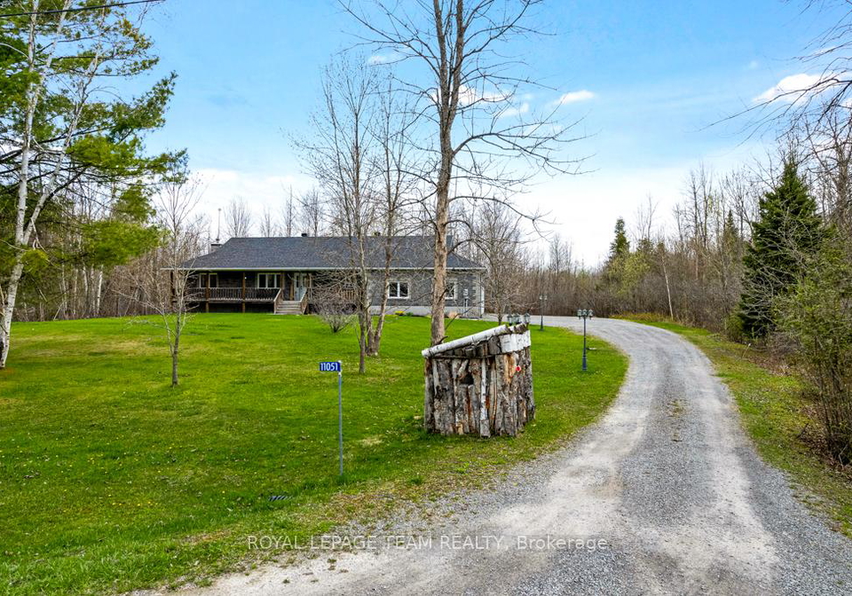 11051-cooper-road-north-grenville-ontario-x12129309