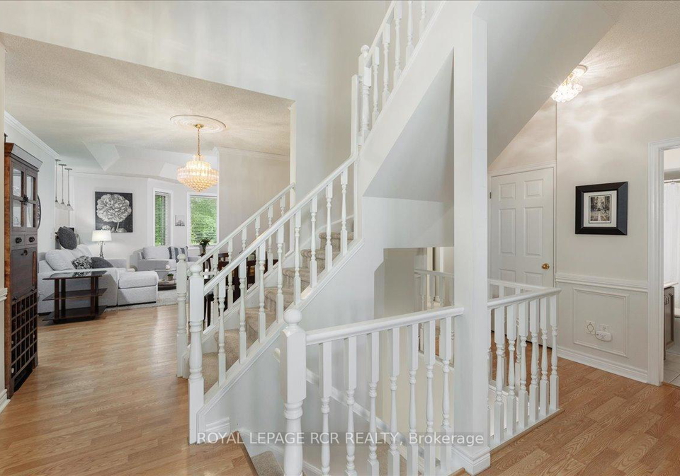 95-twentyplace-boulevard-hamilton-ontario-x12129699
