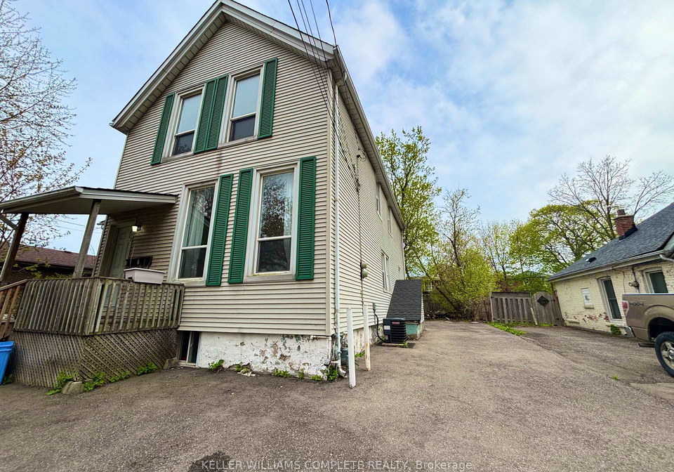 17-duff-street-hamilton-ontario-x12129974