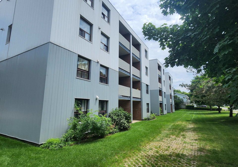 65-silvercreek-parkway-n-guelph-ontario-x12130227