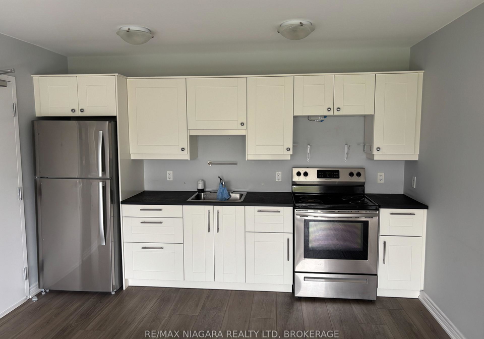 2622-stevensville-road-fort-erie-ontario-x12130378
