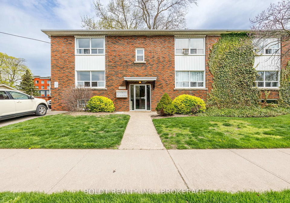 6911-6921-barker-street-niagara-falls-ontario-x12130838