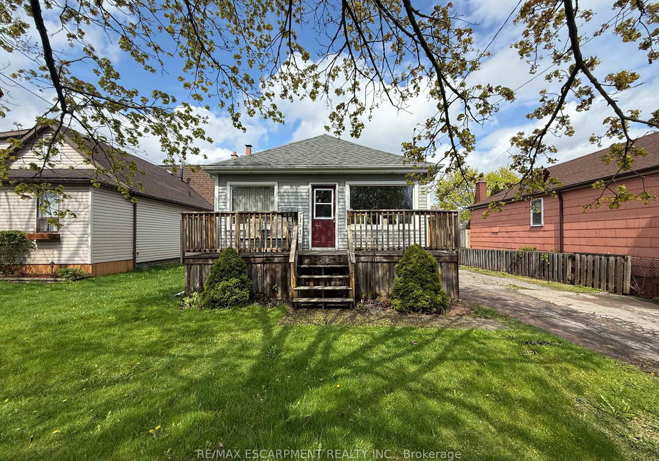 713-tate-avenue-hamilton-ontario-x12131017