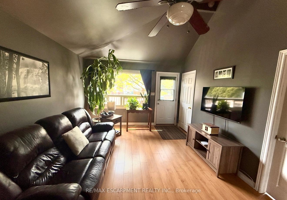 713-tate-avenue-hamilton-ontario-x12131017