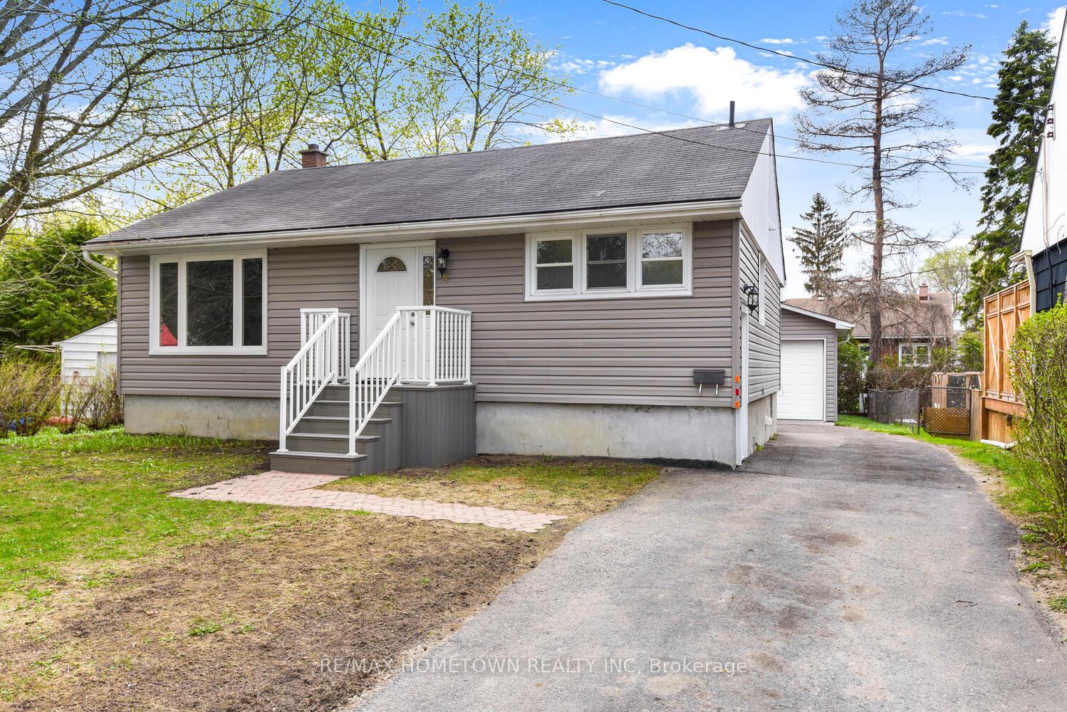 4-otter-drive-brockville-ontario-x12131249