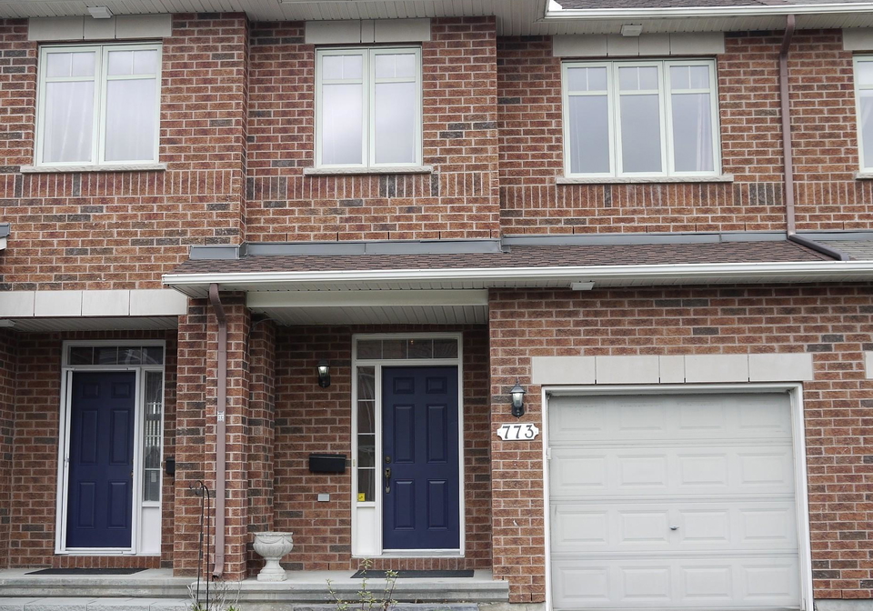 773-nakina-way-ottawa-ontario-x12131437