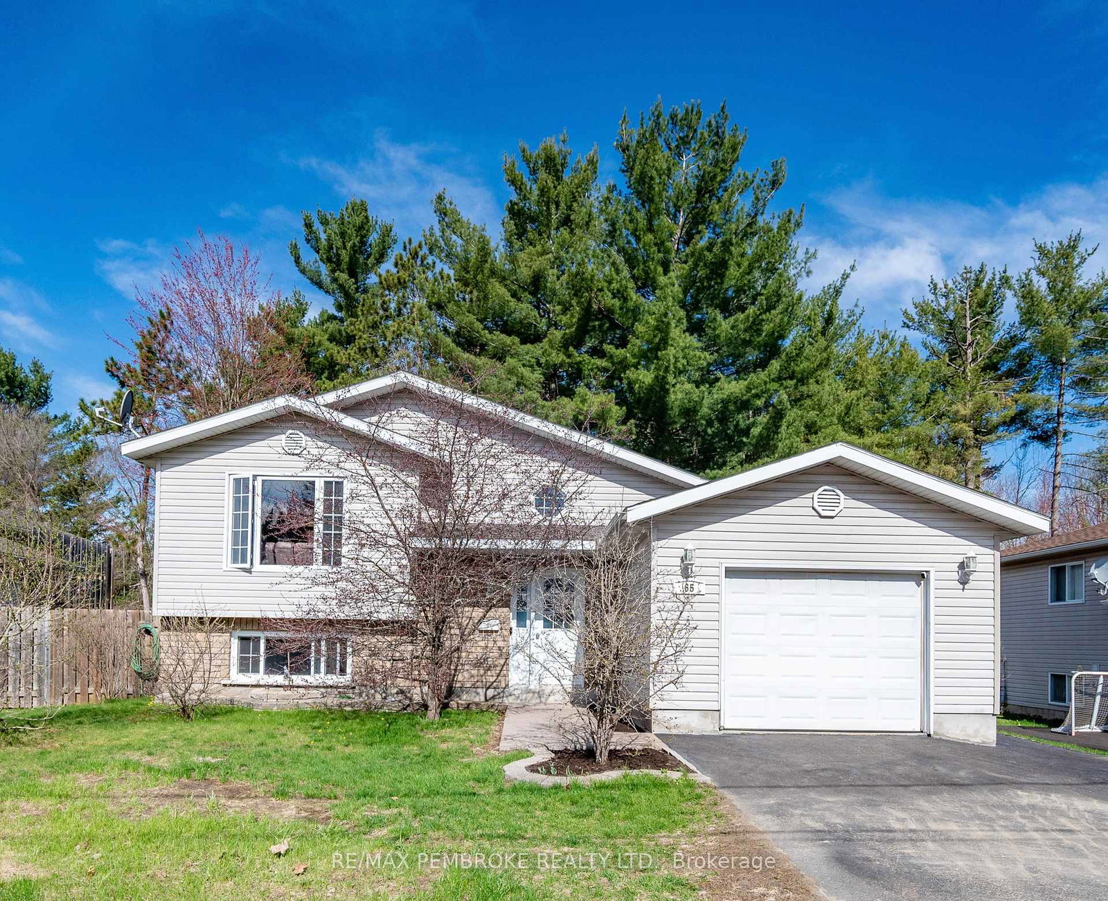 65-fred-street-petawawa-ontario-x12132339