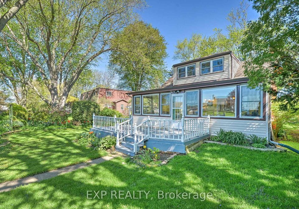 933-twin-gables-drive-road-essex-ontario-x12132416