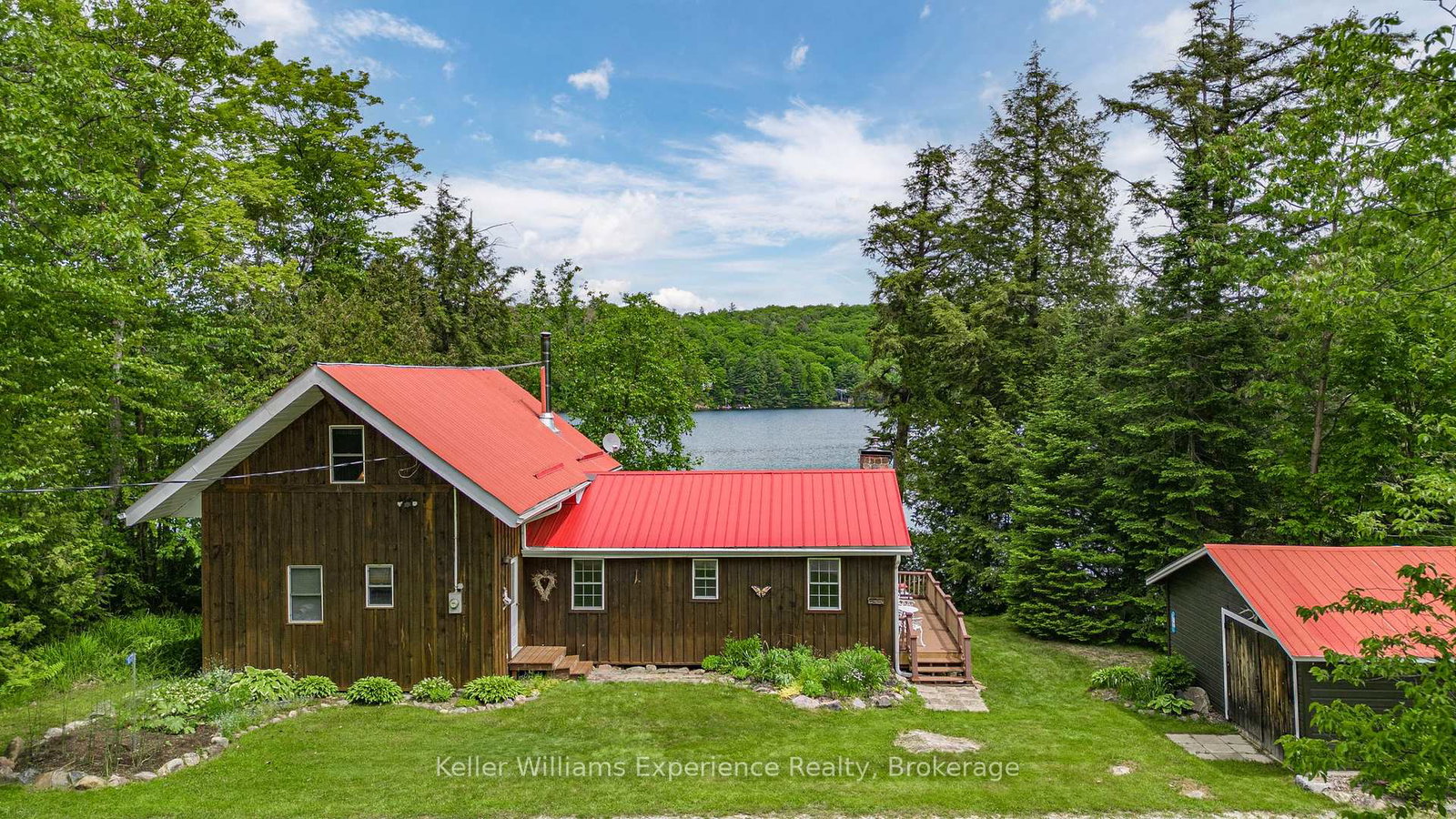 1077-friendship-lane-algonquin-highlands-ontario-x12132653