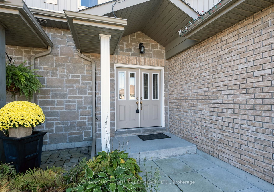 79-cortland-crescent-quinte-west-ontario-x12132816