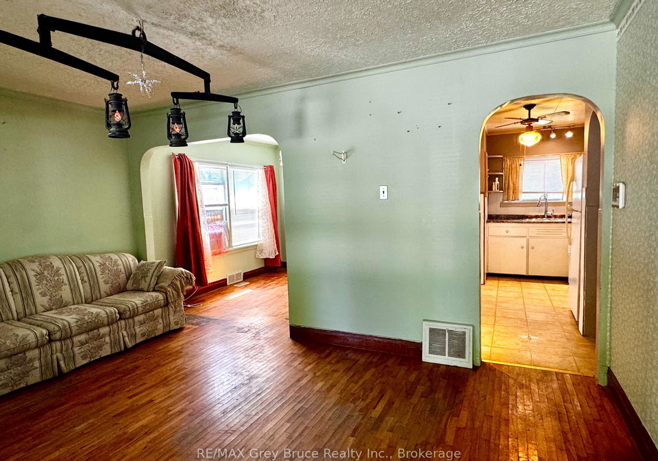 2496-6th-avenue-w-owen-sound-ontario-x12133299