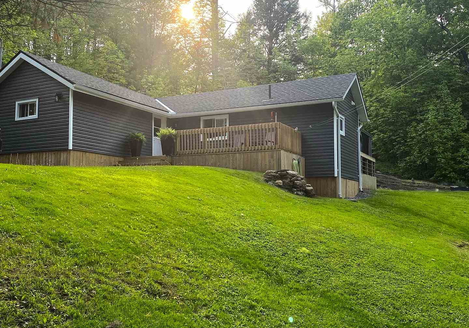 1005-fox-point-road-bracebridge-ontario-x12133568