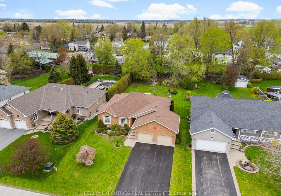 6-christie-lane-north-dundas-ontario-x12133633