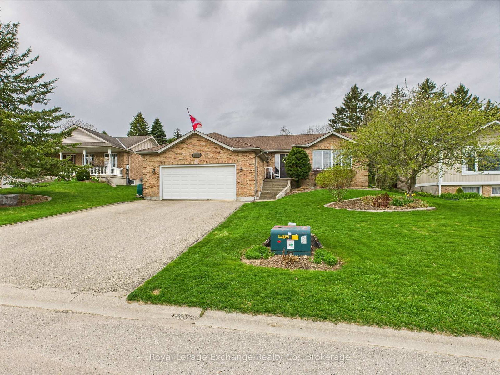 168-park-drive-north-huron-ontario-x12133806