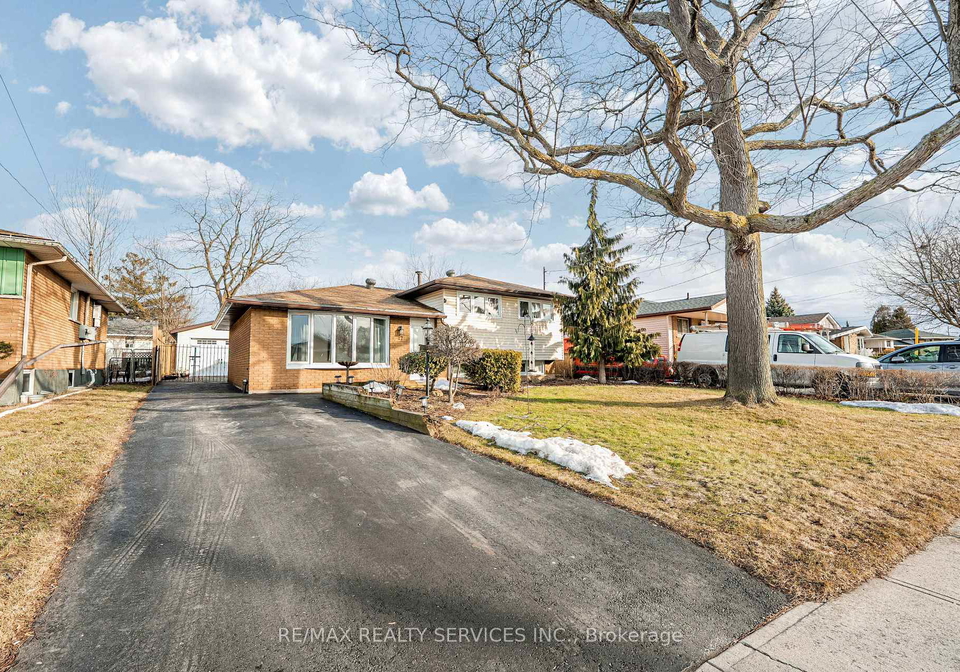 17-shamrock-court-hamilton-ontario-x12133910