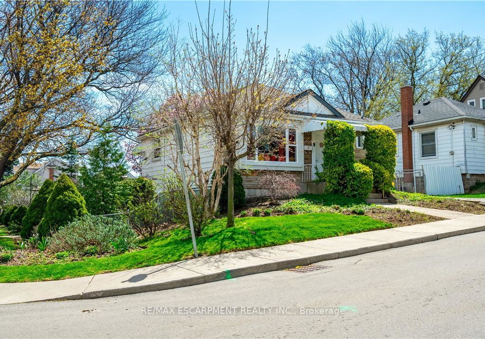 119-east-17th-street-hamilton-ontario-x12133925