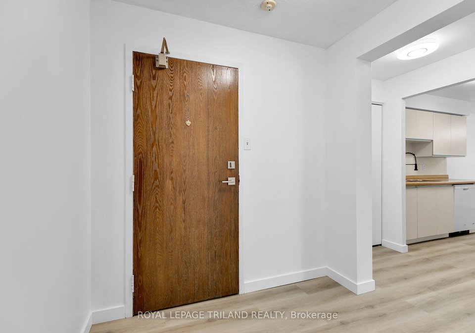 127-belmont-drive-london-south-ontario-x12133948