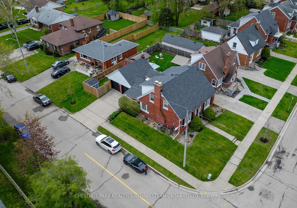221-sydney-street-s-kitchener-ontario-x12134047
