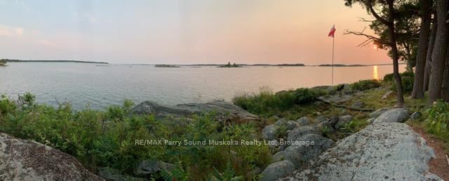 1-a71-eyewahay-the-archipelago-ontario-x12134388