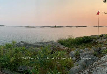 1-a71-eyewahay-the-archipelago-ontario-x12134388
