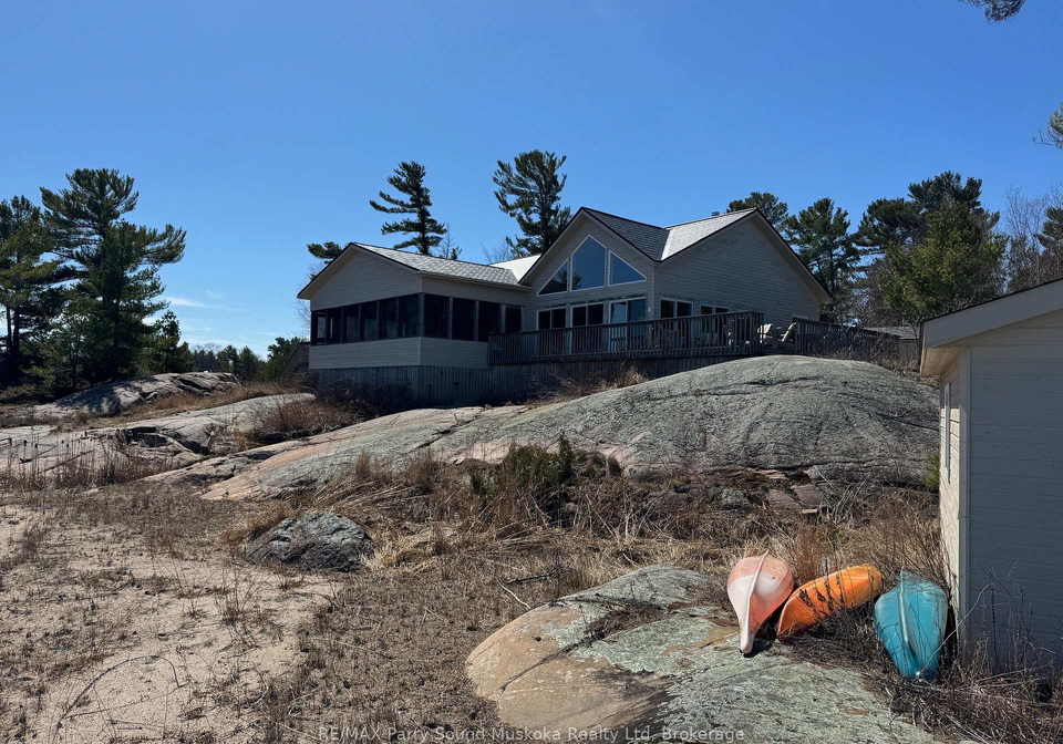 1-b844-the-archipelago-ontario-x12134389