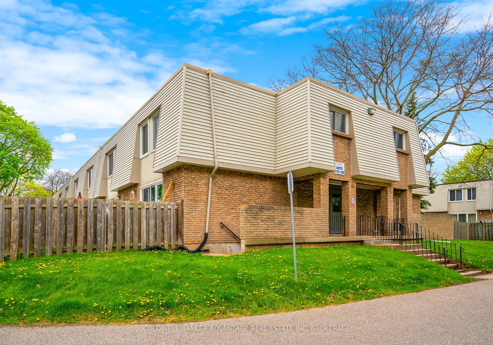 17-old-pine-trail-st-catharines-ontario-x12134709