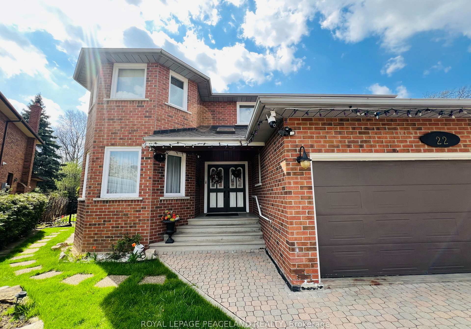 22-latorre-court-hamilton-ontario-x12135059