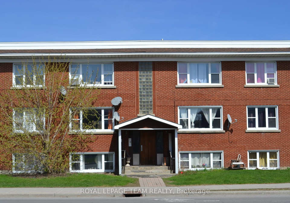 831-kirkwood-avenue-ottawa-ontario-x12135194