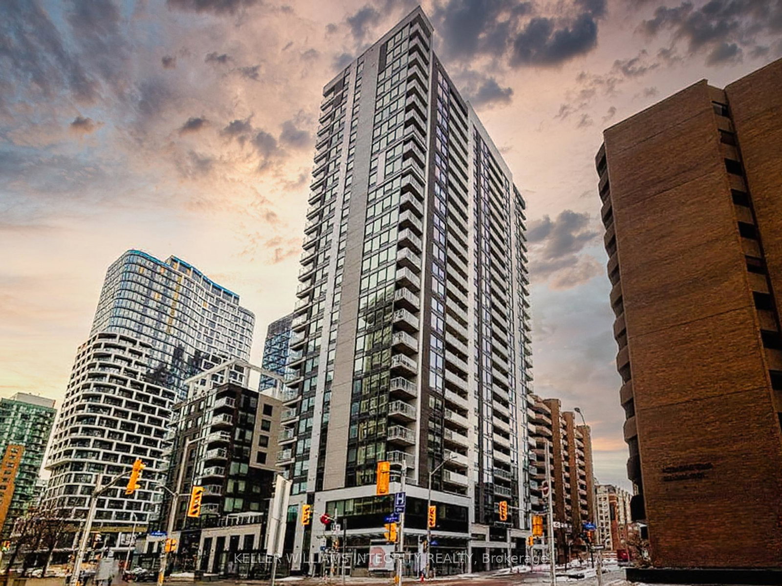 340-queen-street-ottawa-ontario-x12135419