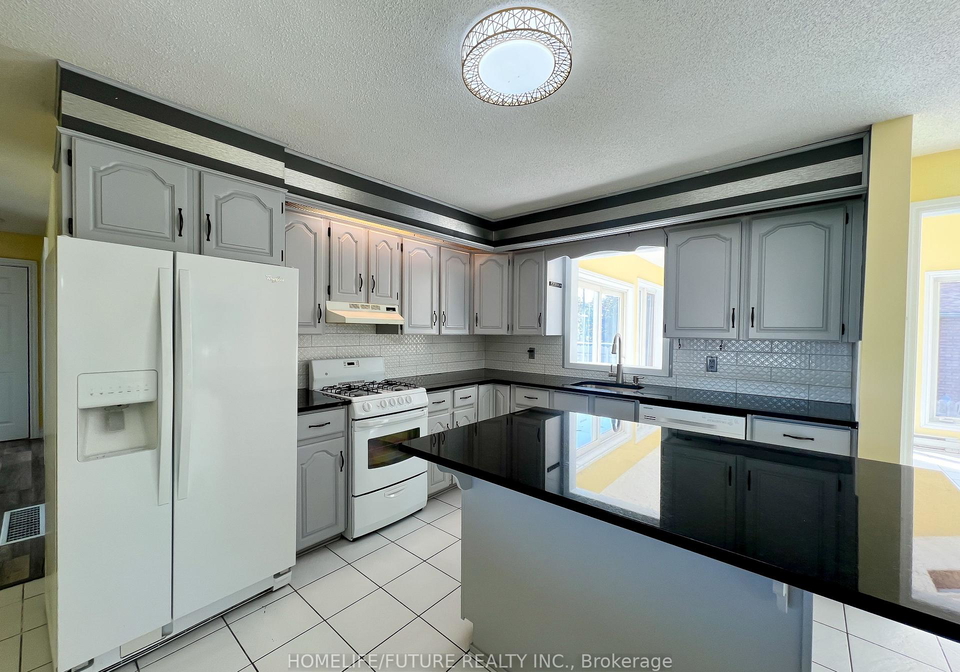 14-latchford-street-belleville-ontario-x12135687