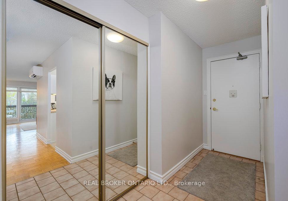 158c-mcarthur-avenue-ottawa-ontario-x12135710