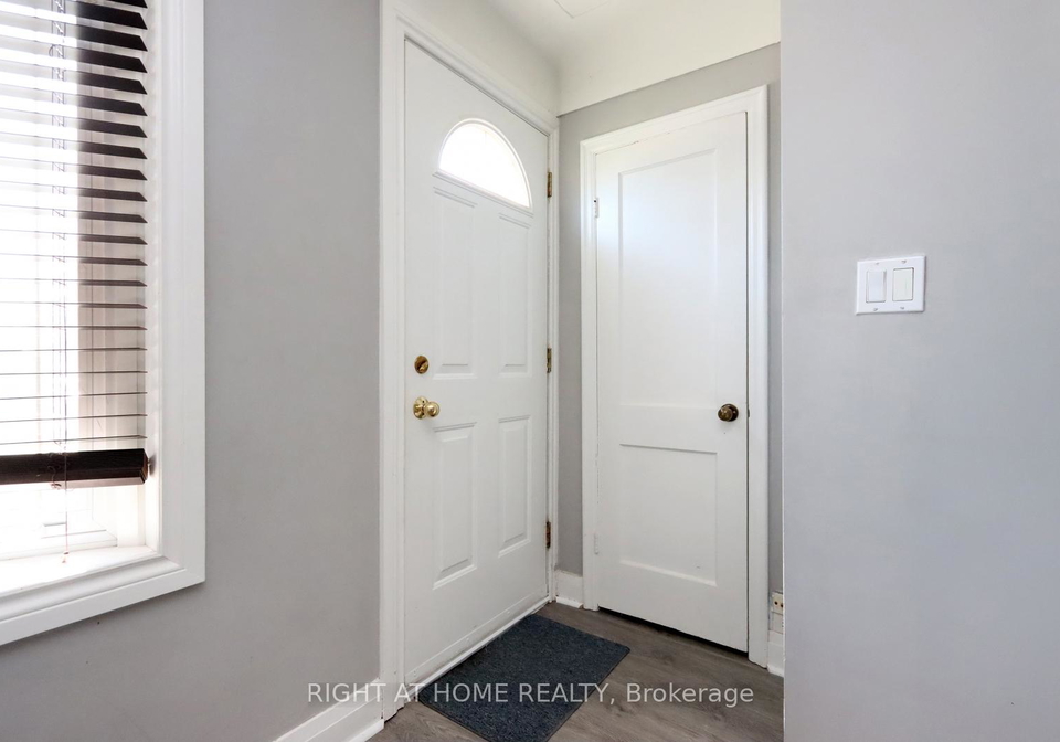 240-east-22nd-street-hamilton-ontario-x12135861
