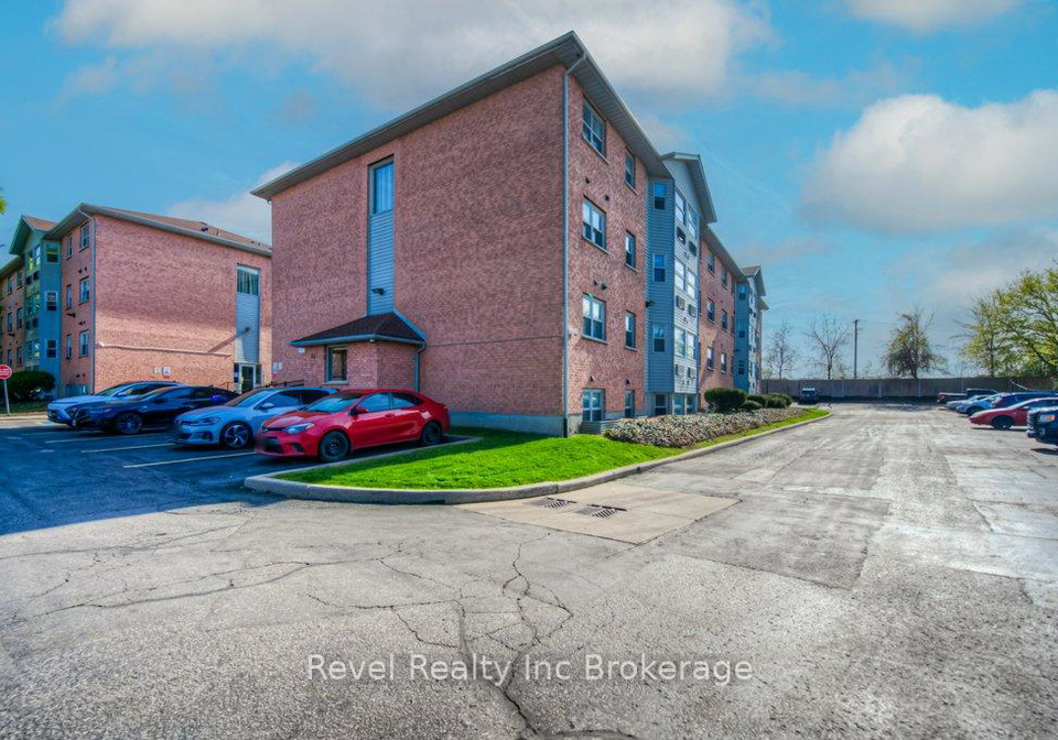 64-hiawatha-road-woodstock-ontario-x12135997