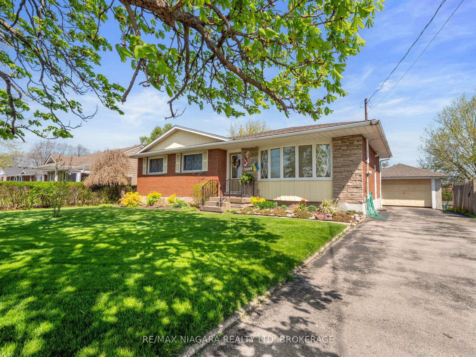 253-bertie-street-fort-erie-ontario-x12136153