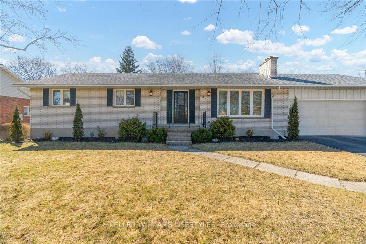 20-park-lane-lambton-shores-ontario-x12136304