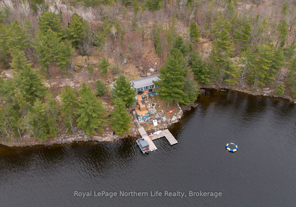 36-fraser-island-nipissing-ontario-x12136459
