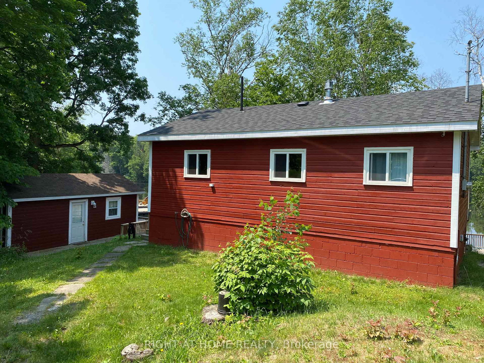 104-lakeside-drive-mckellar-ontario-x12136581