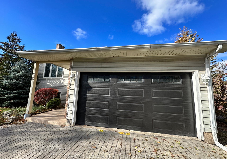 25-tremont-drive-st-catharines-ontario-x12136691
