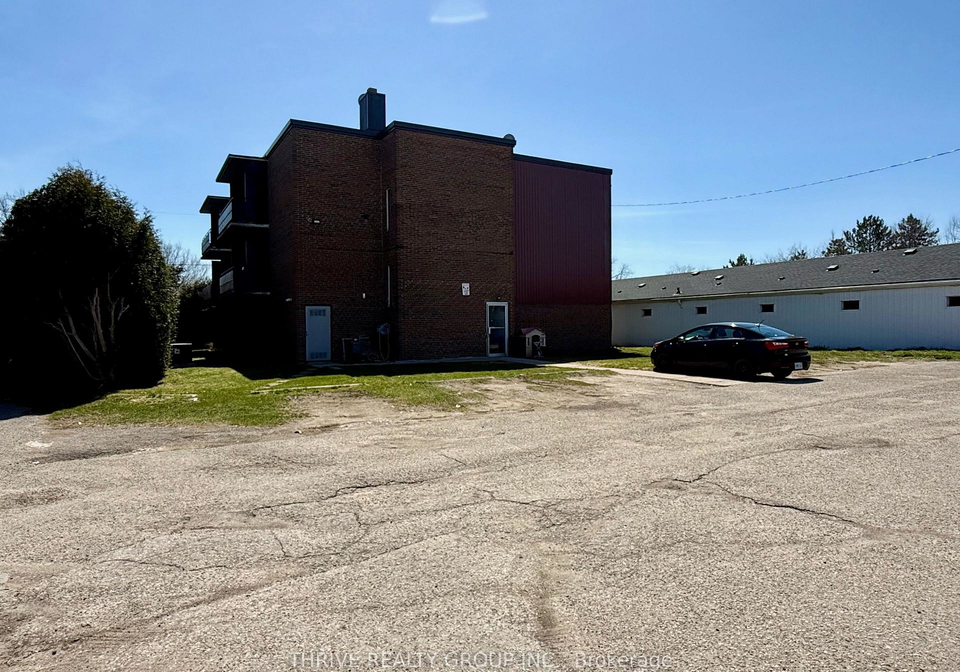 1576-caledonia-street-london-east-ontario-x12137351