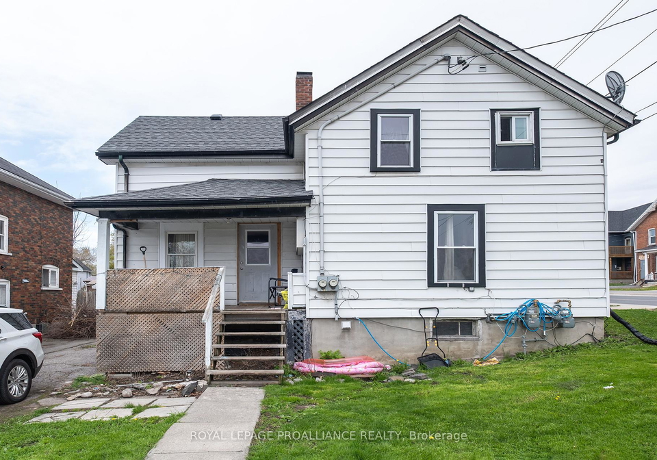 107-109-king-street-quinte-west-ontario-x12137441
