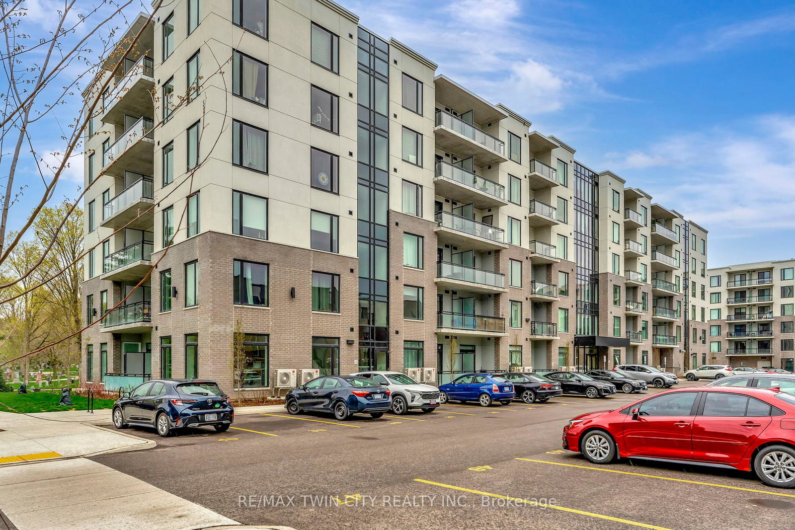 107-roger-street-waterloo-ontario-x12137644