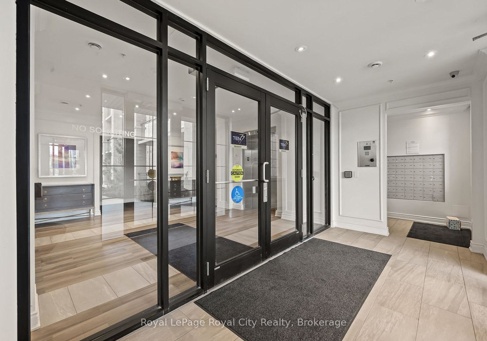 1077-gordon-street-guelph-ontario-x12137670